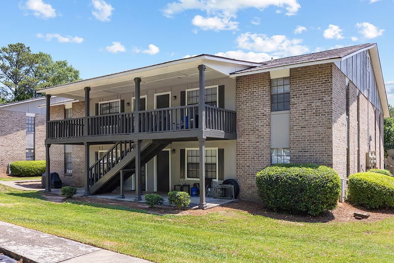 Cloverleaf Apartment Homes