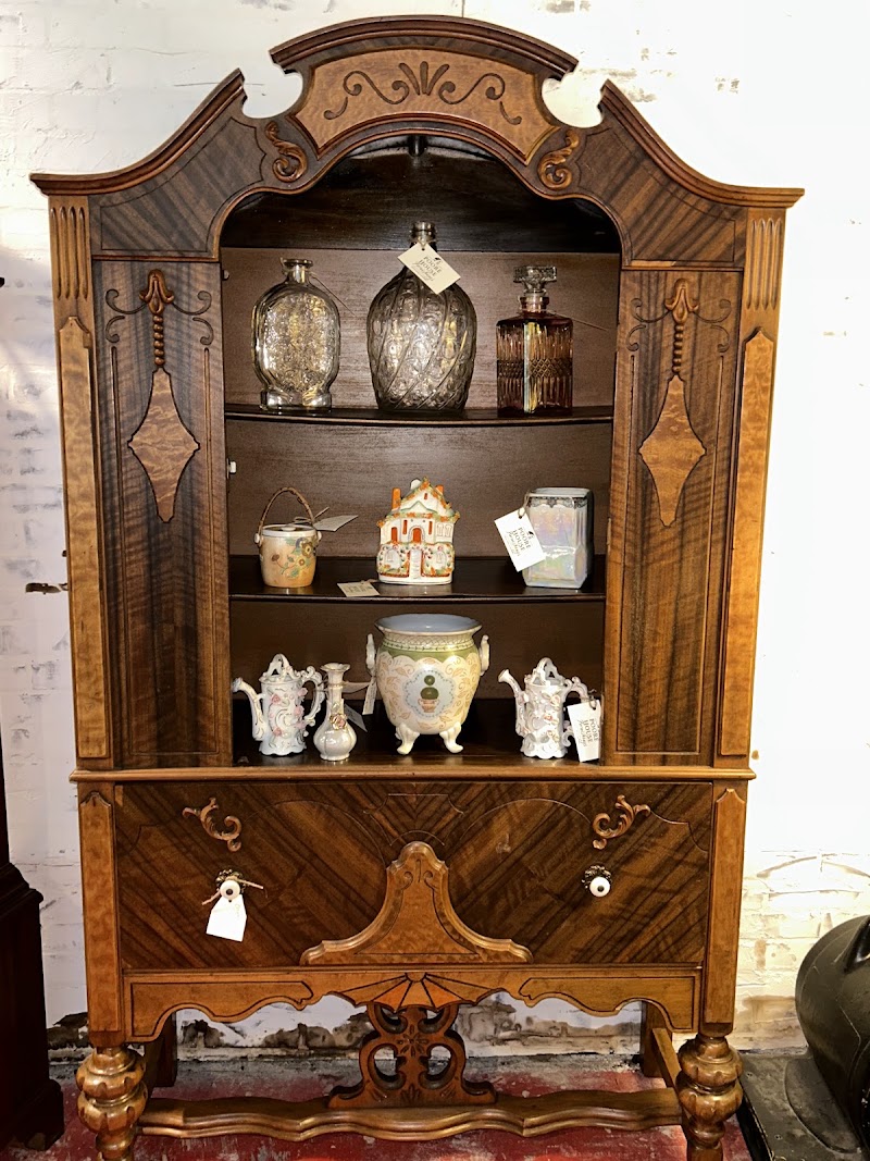 Poore House Furnishings photo 2