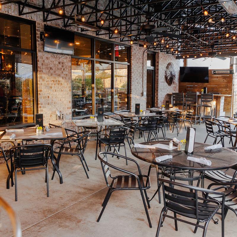 Tavern on 6