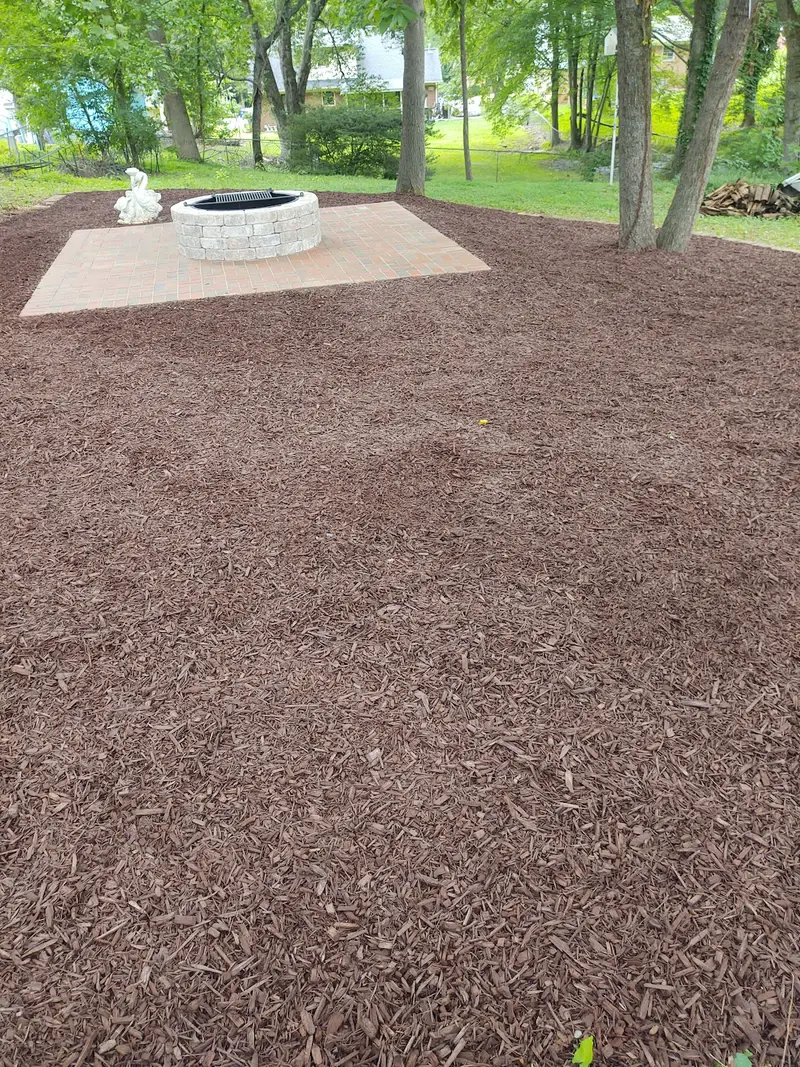 Gil's Tree Service & Lawn Care
